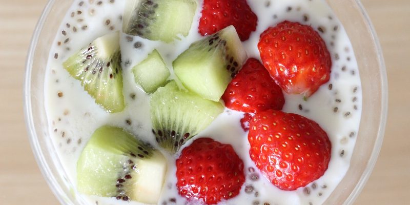 yogurt, chia seeds, fruits-1235353.jpg